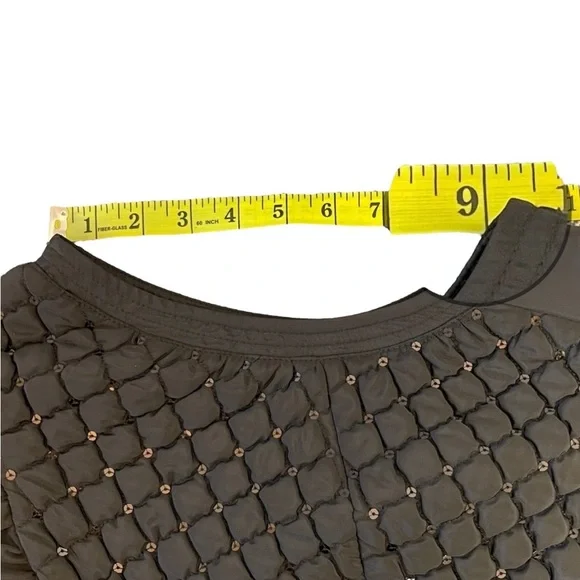 Elegant Black Quilted Vest for Women - Picture 8 of 12